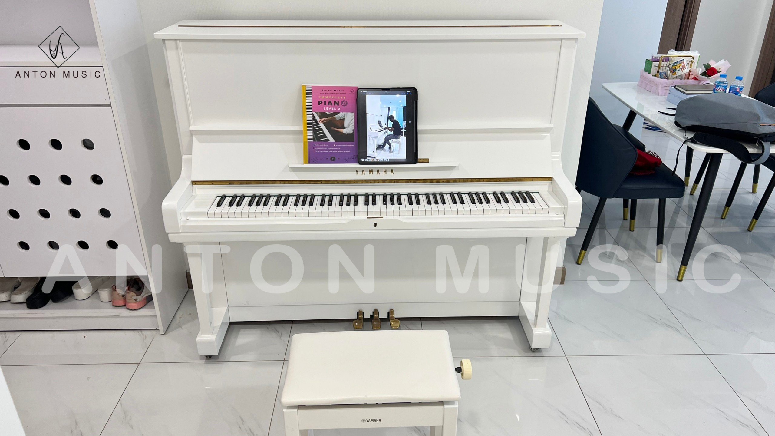 Đàn piano Yamaha U3H màu trắng