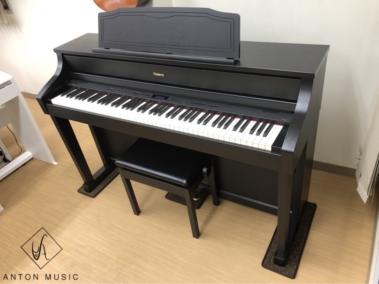 Roland HP-508 - Piano thanh lịch cung cấp âm thanh đặc biệt