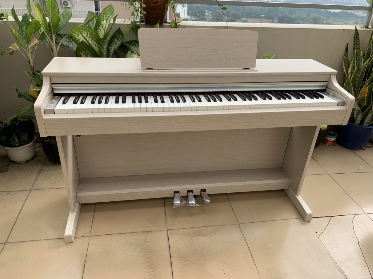 đàn piano điện yamaha arius