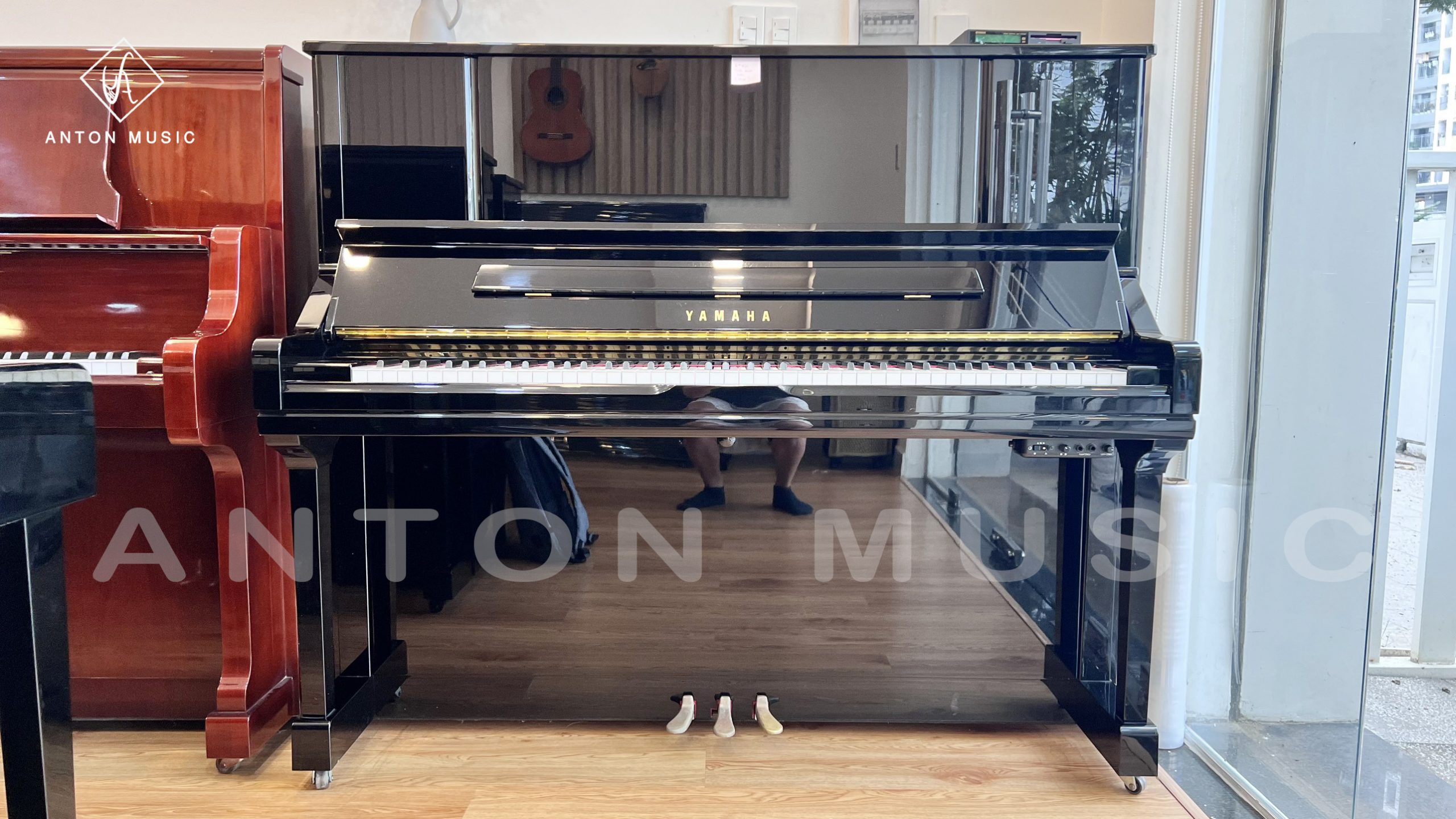 Đàn Piano cơ Yamaha YU30SEB nhập khẩu chính hãng Nhật Bản