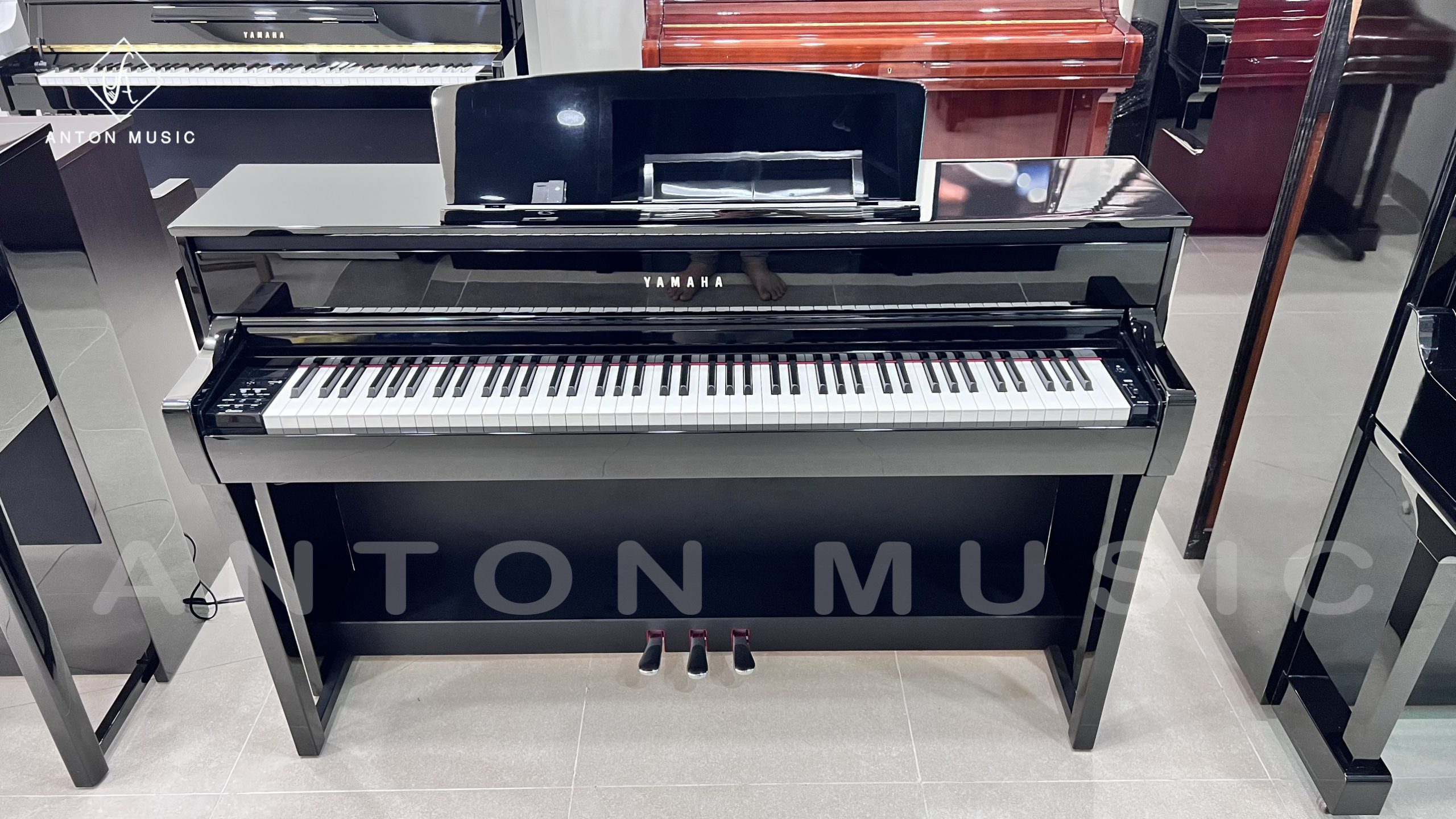 Đàn Piano Yamaha CLP675 PE