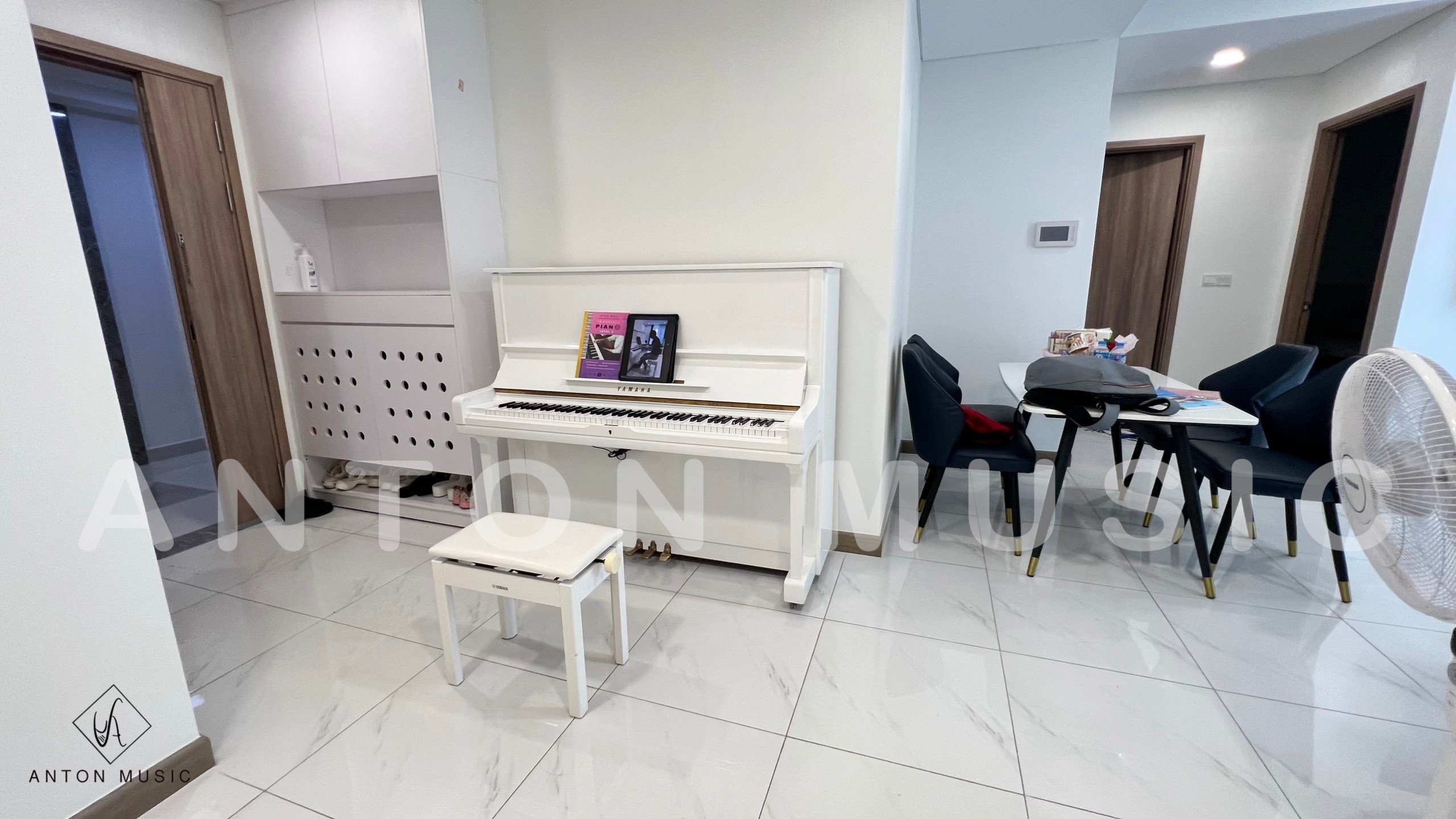 Yamaha U3H Trắng