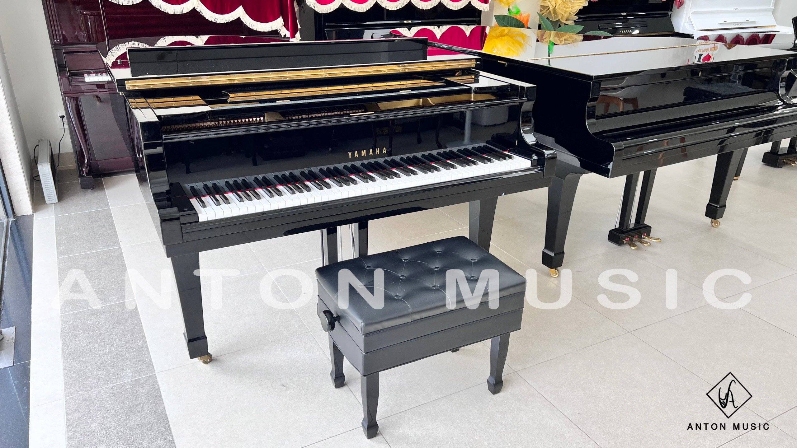 grand piano yamaha g5e