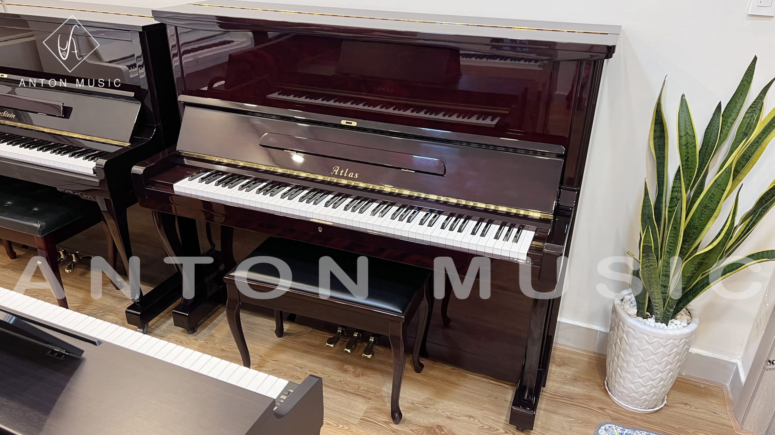 Atlas 202 - Đàn Piano cơ cũ Nhật Bản giá rẻ, chính hãng.