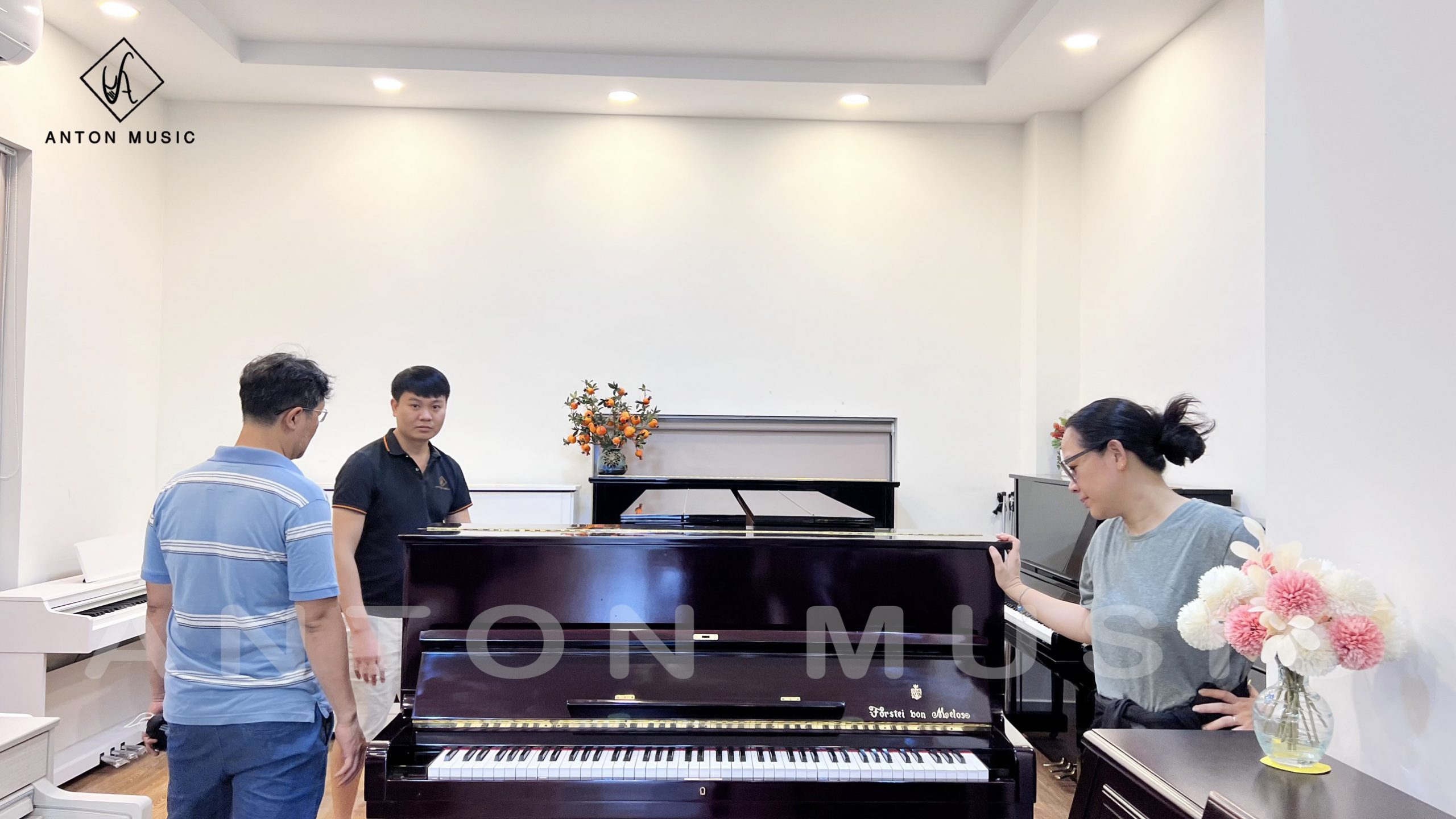 Đàn Piano cơ Yamaha giá rẻ cho người mới bắt đầu