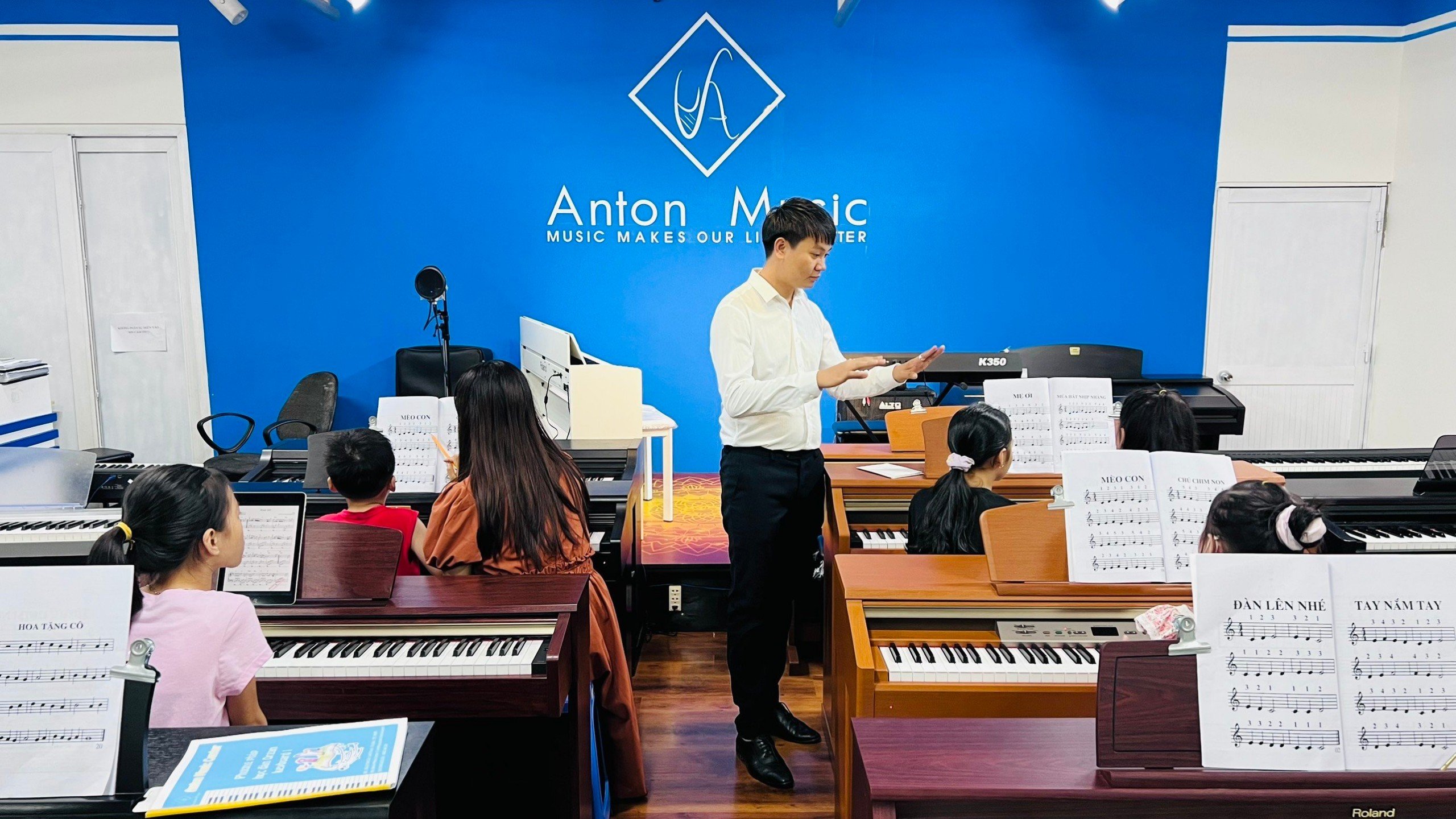 So sánh các dòng đàn Piano điện Roland